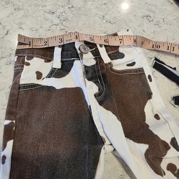 Johnny Cash Fringe T-shirt & Cow Print Flare Jeans Size 6-12 Months - Picture 11 of 15